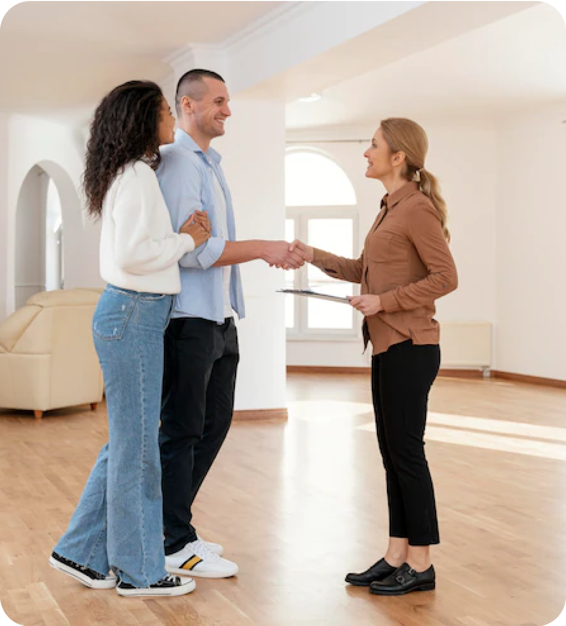 couple-real-estate-agency_23-2147797595 (1)